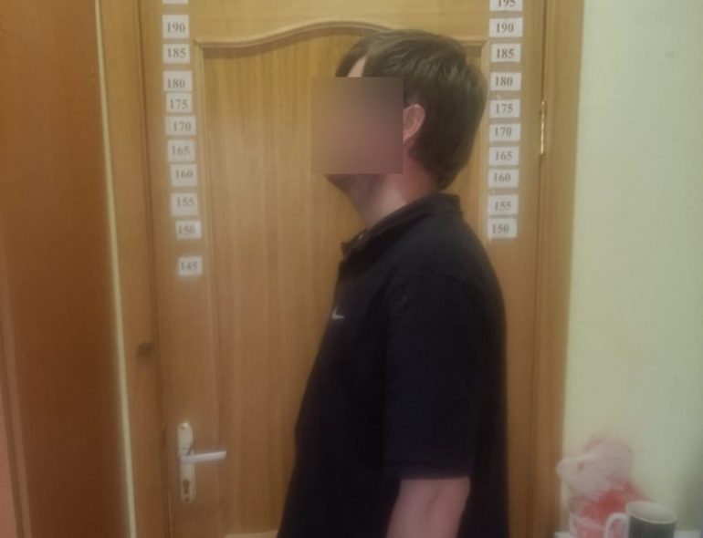 В Ленобласти поймали курьера мошенников, обманувших пенсионерку на 215 тысяч рублей