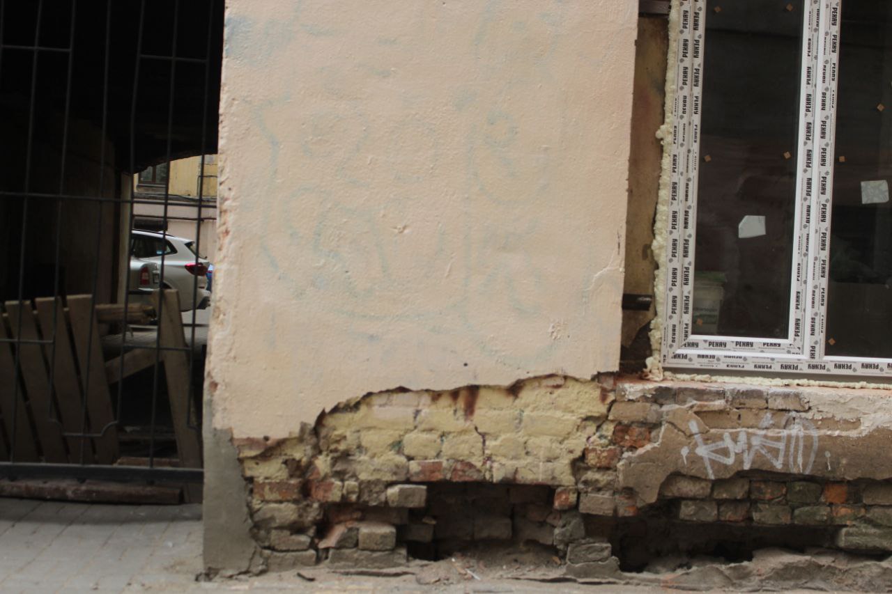 В галерее «Точка» открылась выставка в память о фотографе Теребенине