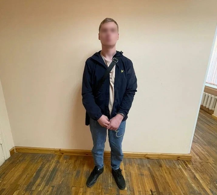 Крепкие мужские объятия в такси лишали петербуржцев денег и мобильных