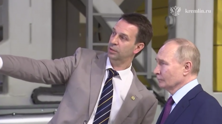 Путин дал старт технологическому пуску коллайдера NICA в Дубне