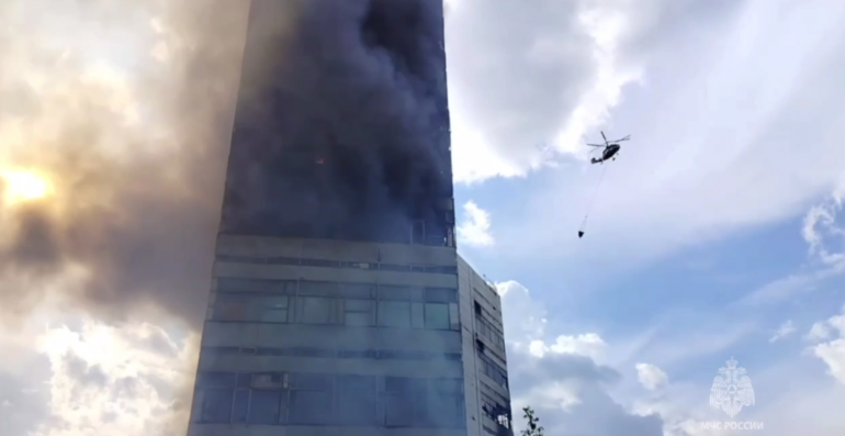 При пожаре в НИИ Платан во Фрязине погибли двое