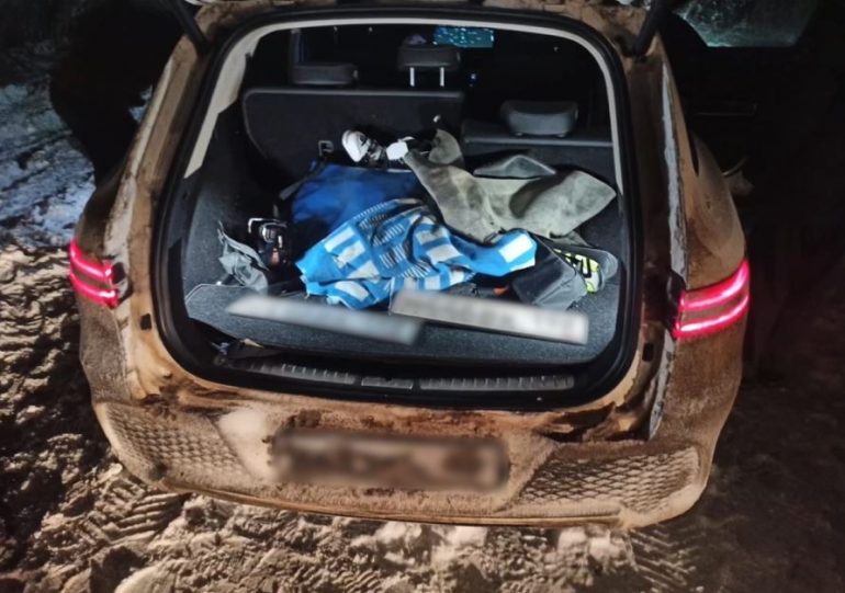 В Ленобласти отсидевшие за автоугон приятели промышляли хищением иномарок на заказ