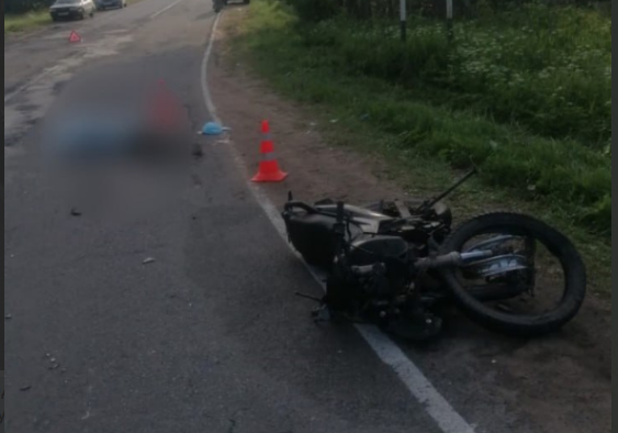 Мотоциклист на Irbis погиб в лобовом ДТП с грузовиком под Сланцами