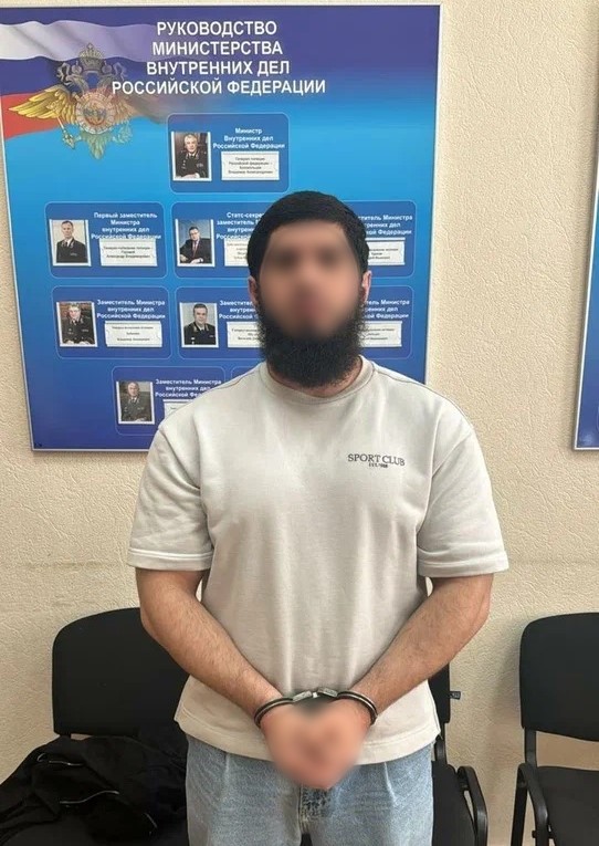 Крепкие мужские объятия в такси лишали петербуржцев денег и мобильных