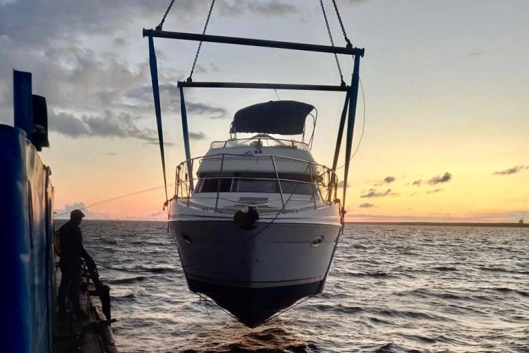 Дело о гибели человека после крушения яхты в Финском заливе ушло в суд