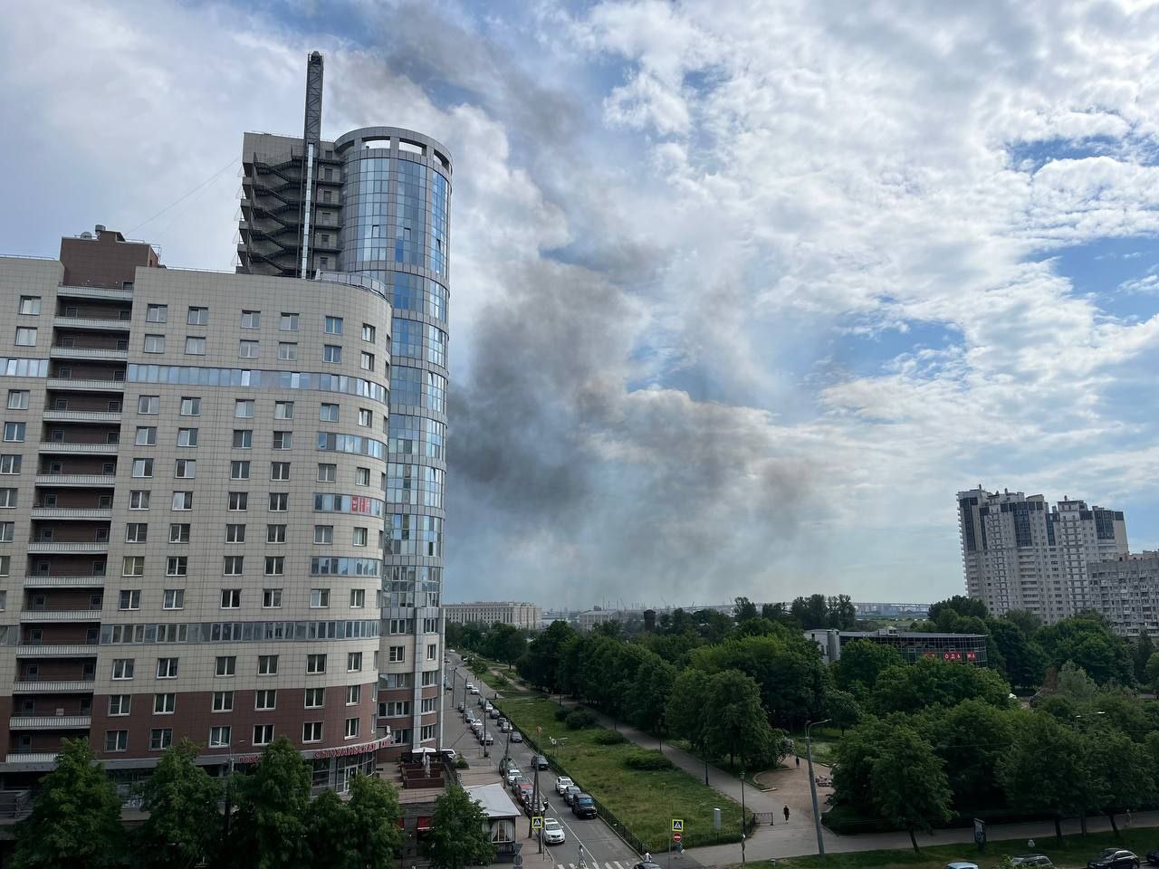 Утеплитель горел на Шкиперском протоке - Мойка78.ру﻿ Новости СПб