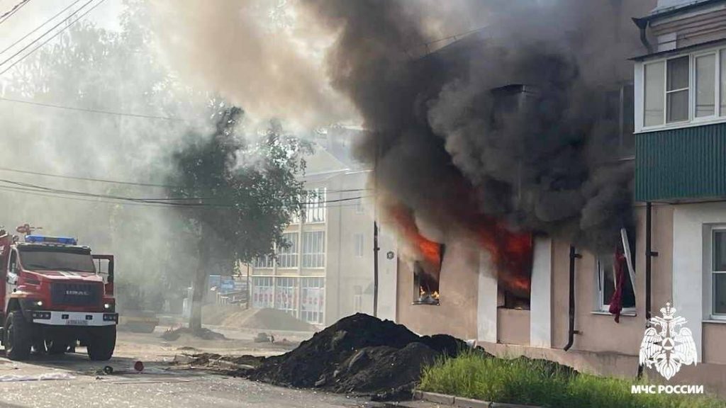 Самогонный аппарат стал причиной пожара в Ливнах