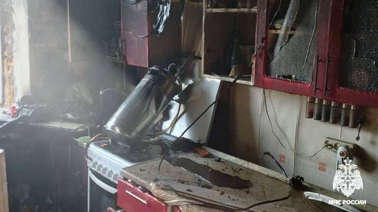 Самогонный аппарат стал причиной пожара в Ливнах