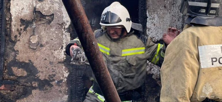 Сотрудники МЧС спасли из огня семью шиншилл