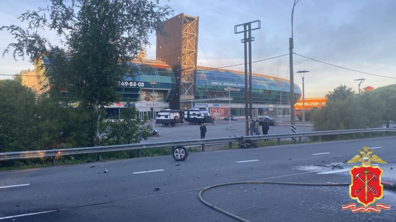 Три человека погибли в ДТП на Audi на Приморском проспекте