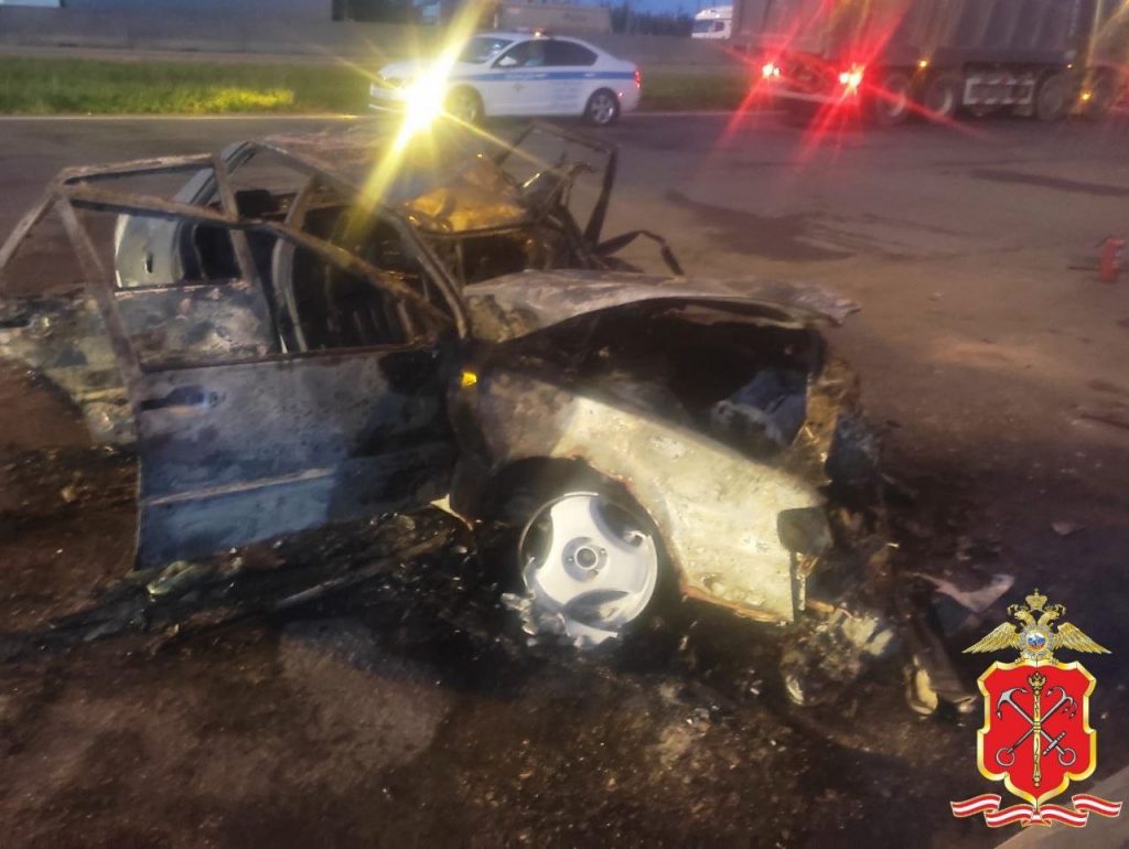 Водитель сгорел в автомобиле Saab после ДТП с грузовиком на «Сортавале»