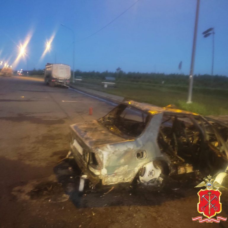Водитель сгорел в автомобиле Saab после ДТП с грузовиком на «Сортавале»