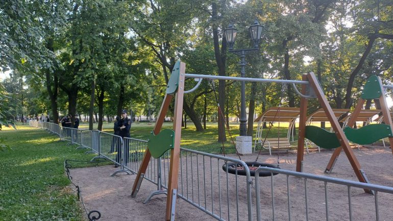 На Малой Морской свои концерты начались