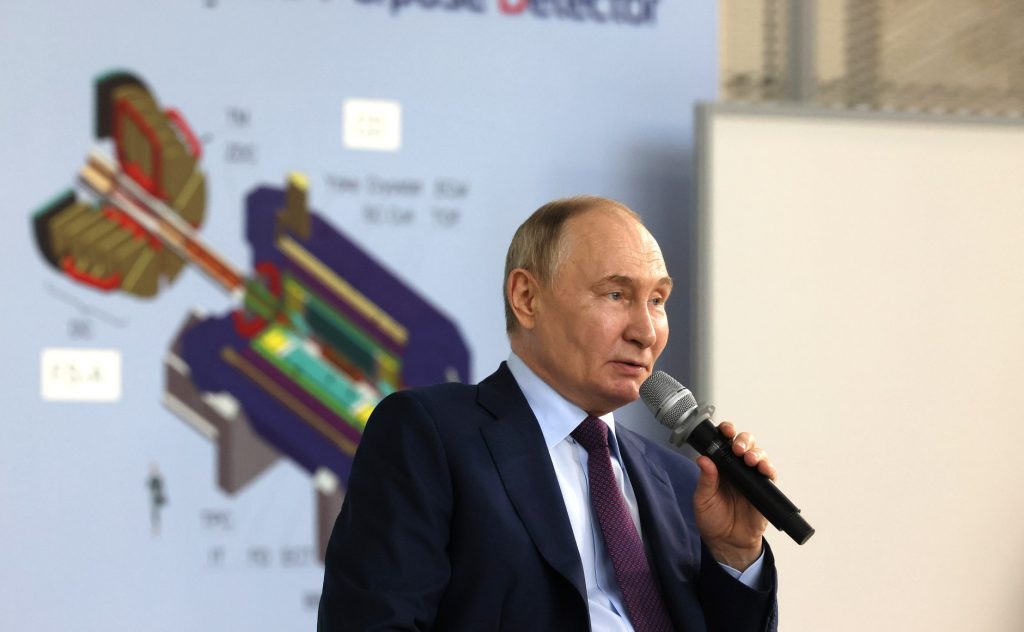 Путин рассказал, что за рубежом для ученых из РФ создают небывалые барьеры