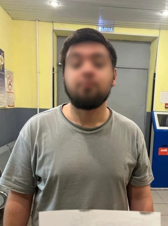 Гости с юга стрельбой из окна пугали жителей Богатырского проспекта