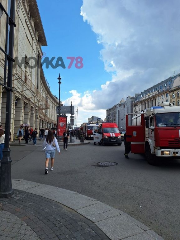 Обстановка в ТРЦ «Галерея» после пожара