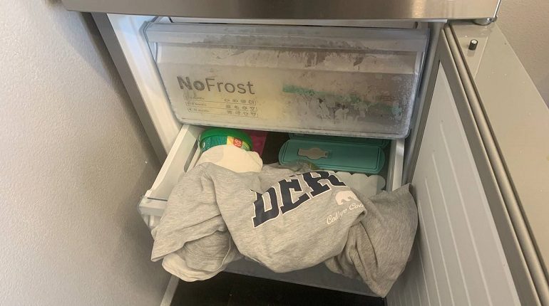 От жары в Петербурге страдают все. Как создать пожилым родителям идеальные условия для сна