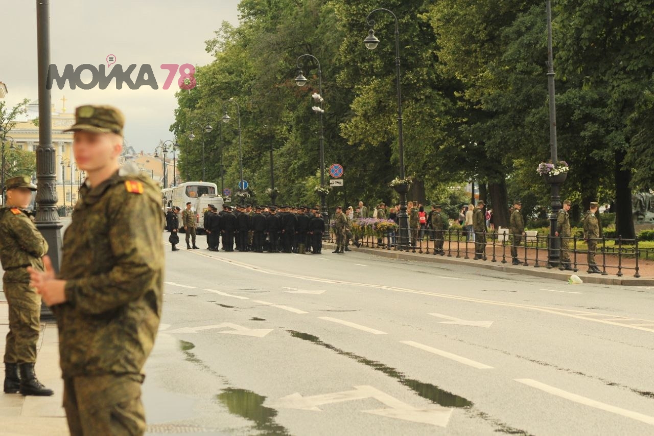 В Петербурге прошла репетиция военно-морского парада