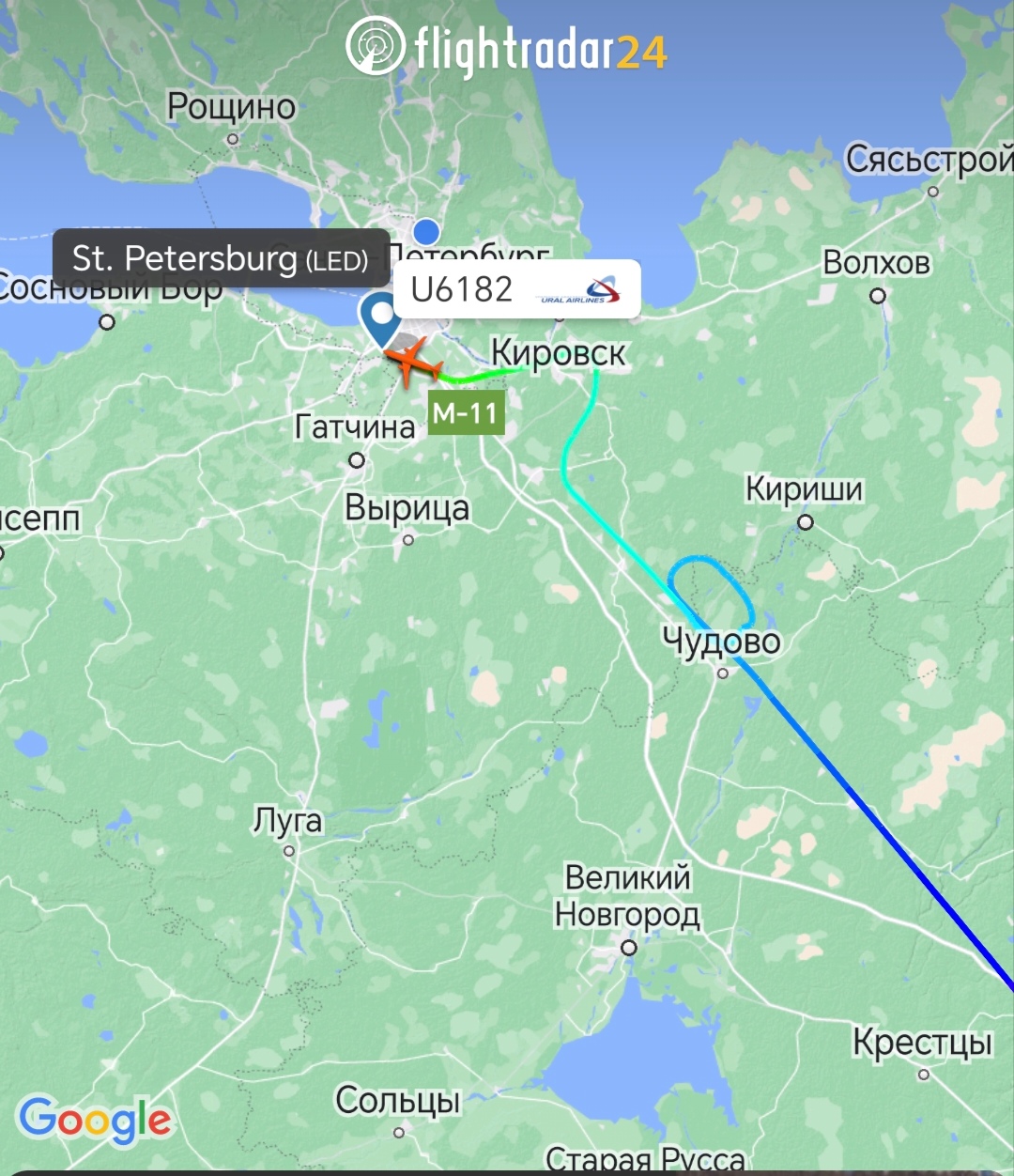 Самолеты крутятся над Ленобластью перед посадкой в Пулково