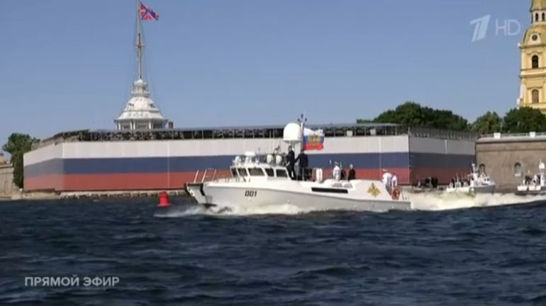 Начался Главный военно-морской парад