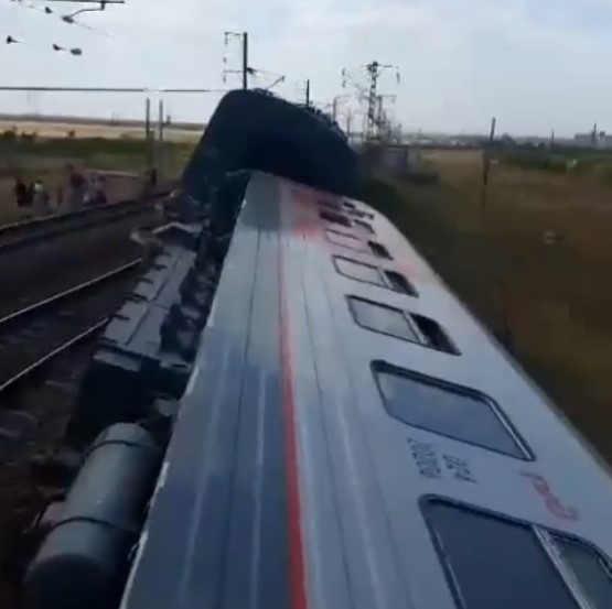 Сход с рельсов поезда Казань-Адлер: что известно к этому часу