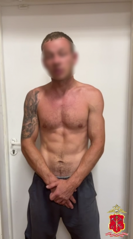 «Я напал на подростка с применением ножа». Полиция Петербурга показала обнаженного мужчину из Ульяновска