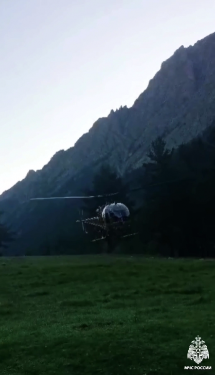 МЧС эвакуировало альпиниста из ущелья в Карачаево-Черкесии