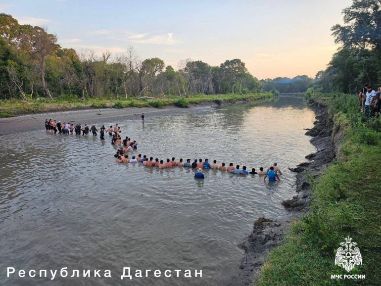МЧС сообщило о 42 утонувших в водоемах за сутки