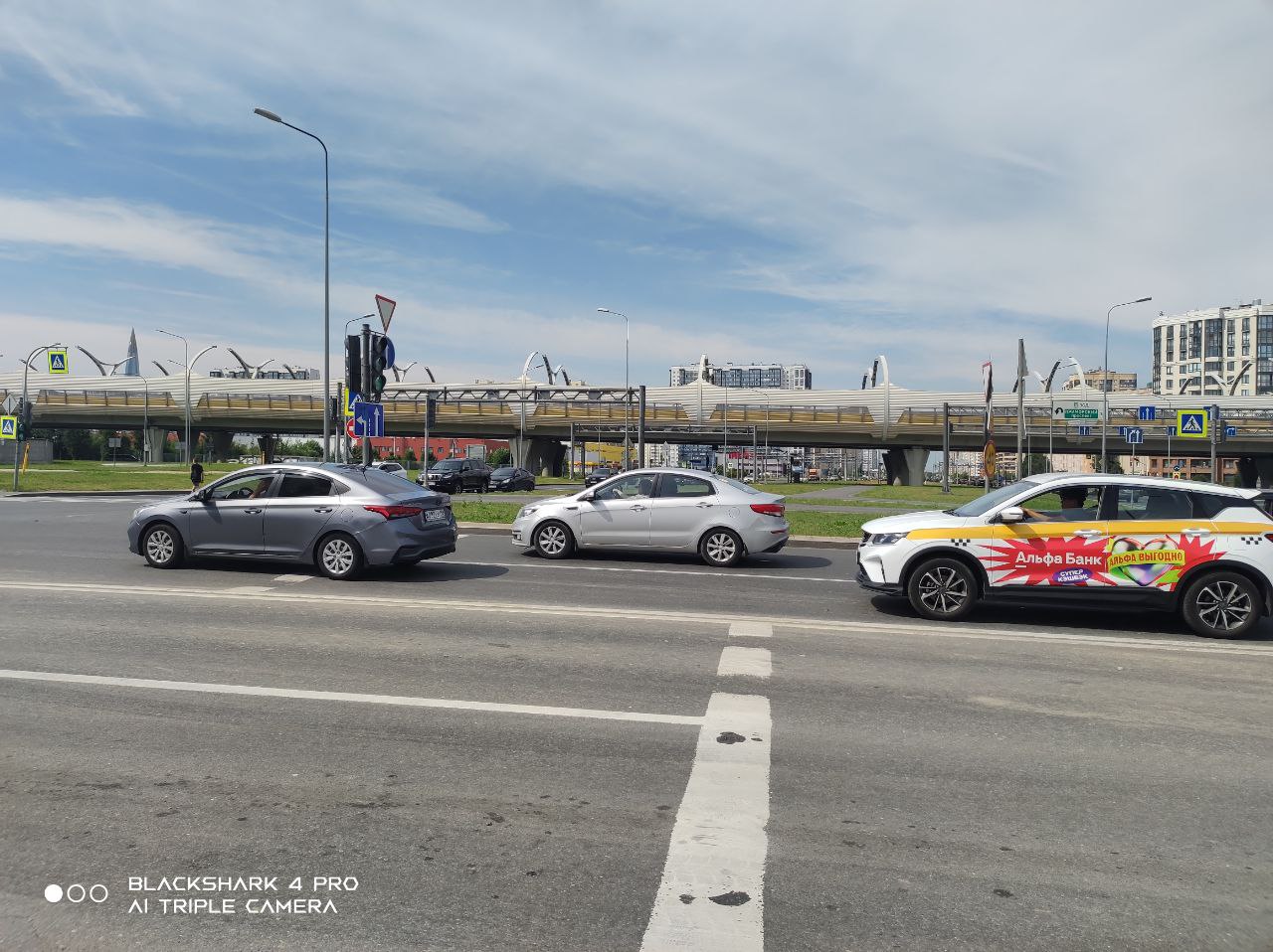 ДТП на перекрестке Планерной и Богатырского притормозило движение