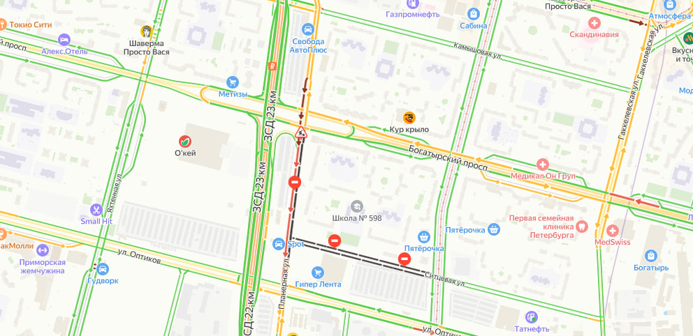 ДТП на перекрестке Планерной и Богатырского притормозило движение