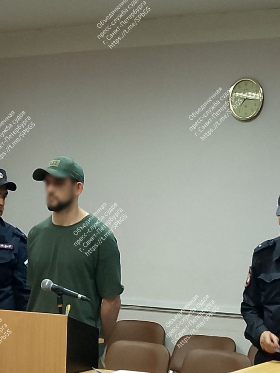 Суд отправил в СИЗО двух уроженцев Дагестана, получивших с потерпевшего 2 BMW, криптовалюту и наличку на 75 млн рублей