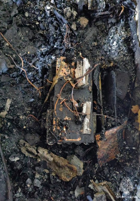 Загоревшийся аккумулятор спалил квартиру под Калугой