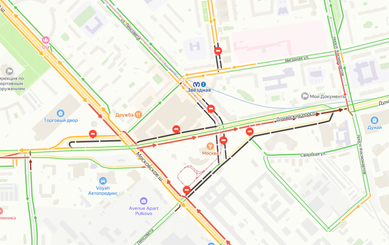 Обстановка на месте падения крана на Московско-Дунайской развязке