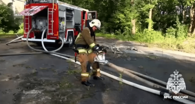 Спасатели спустя 8 часов ликвидировали открытое горение во дворце княгини Палей