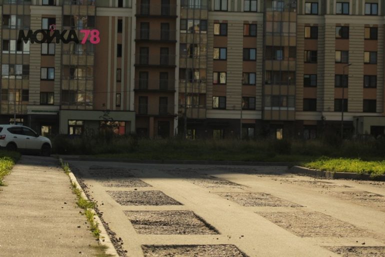 В ЛСР ответили на запрос о плохих дорогах у ЖК «Цивилизация»