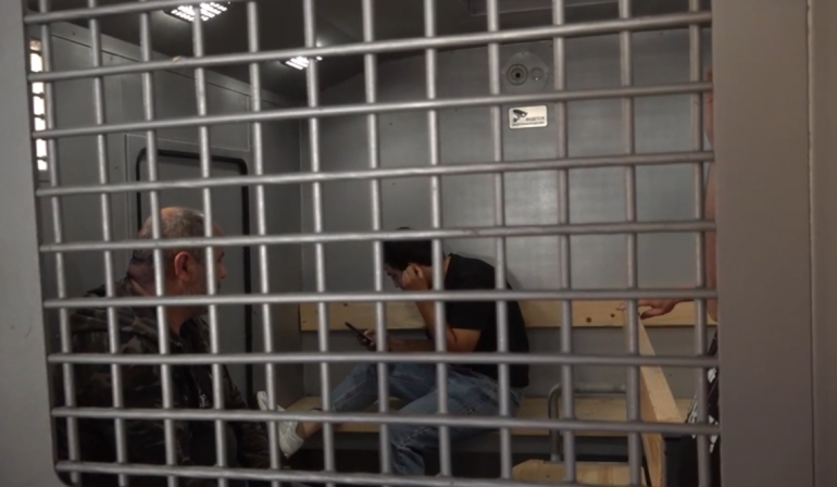 Полиция провела рейд в Апраксином дворе