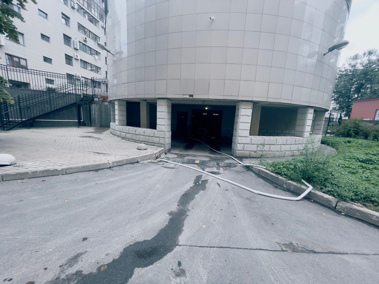 Собственники затопленных паркингов на Графтио будут разбираться с «Водоканалом» в суде