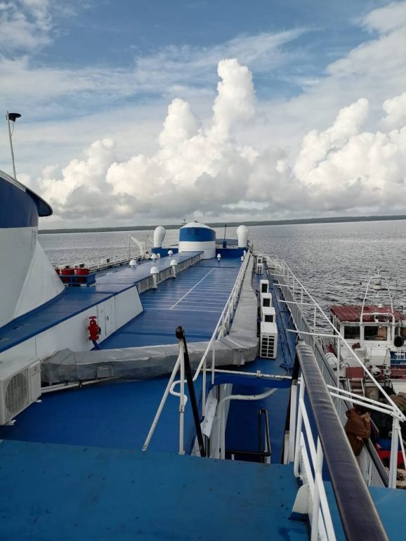 Для снятия в Ладоге с мели теплохода «К. А. Тимирязев» отправили буксир