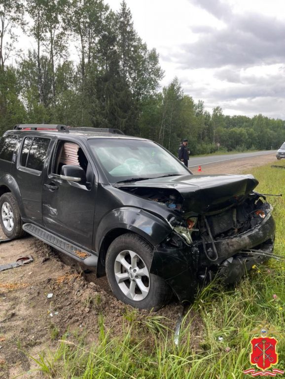 Водитель «Тойоты» погиб в ДТП у Подпорожья, не уступив дорогу «Ниссану»