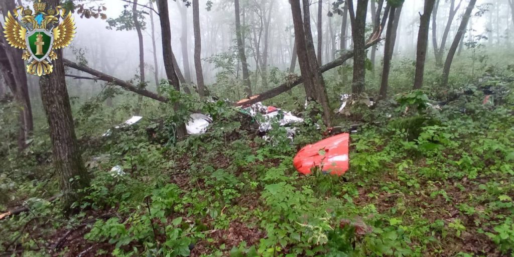 Пропавший в Приморье самолет разбился, погибли два человека