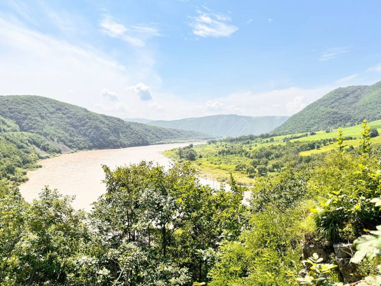 В Китае начал курсировать турпоезд «Чанлюйхао», его хотят пустить до Москвы