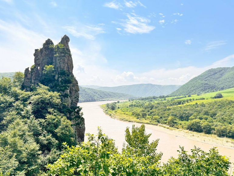 В Китае начал курсировать турпоезд «Чанлюйхао», его хотят пустить до Москвы