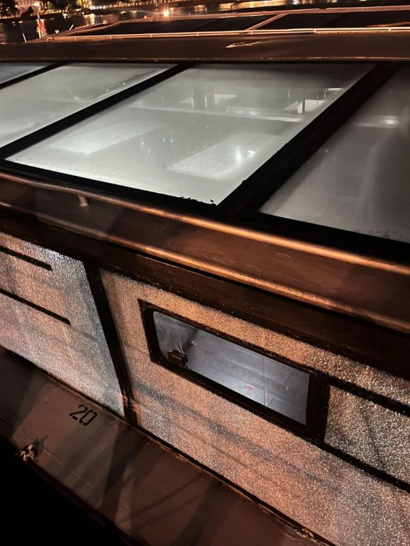 Три теплохода столкнулись на Английской набережной