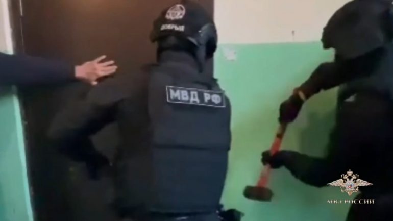 Задержаны квартирные аферисты, оставившие без "квадратов" семь жителей Кронштадта