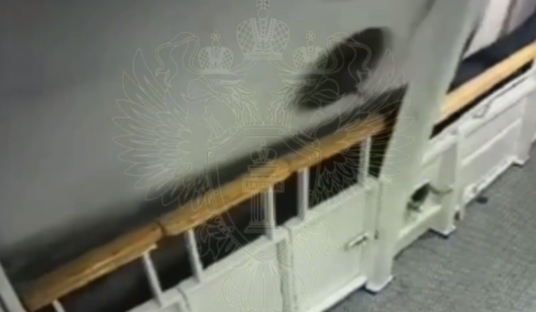 Теплоход «Соларис» и судно «Москва-101» столкнулись около Литейного моста