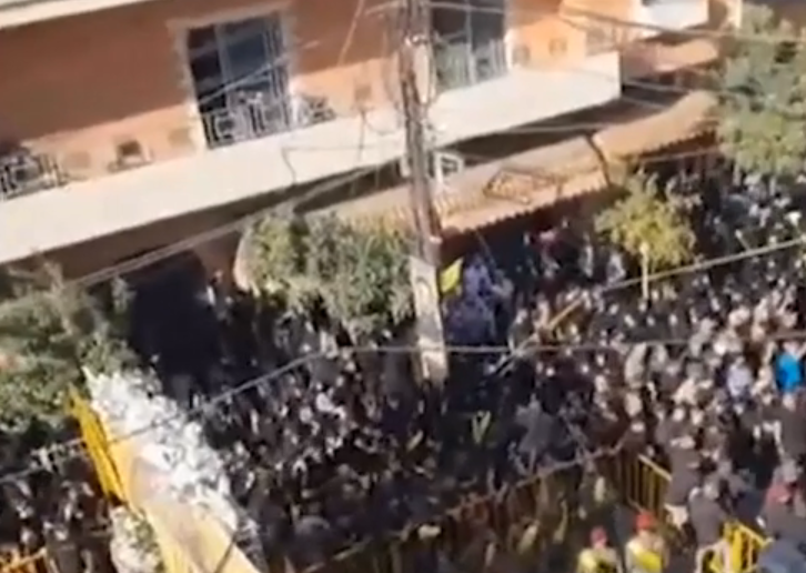 В Ливане после пейджеров начали взрываться рации, ноутбуки и автомобили