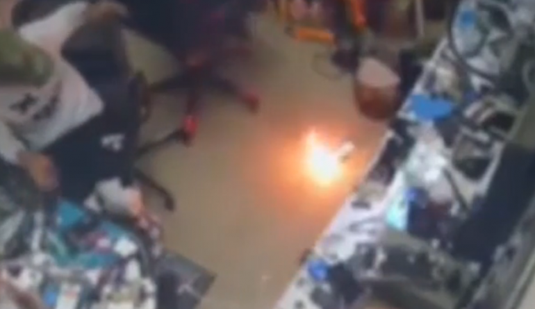 В Ливане при взрывах телефонов и раций пострадали 300 человек, погибли девять