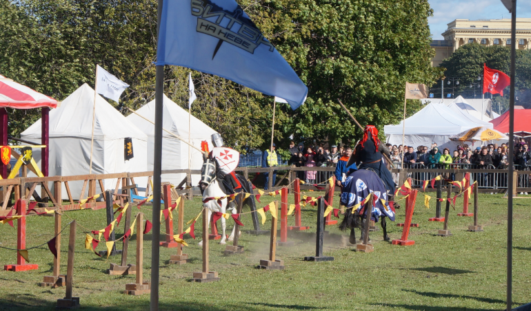 В Петропавловской крепости прошел фестиваль «Битва на Неве»: фото и видео