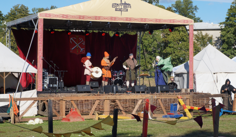 В Петропавловской крепости прошел фестиваль «Битва на Неве»: фото и видео