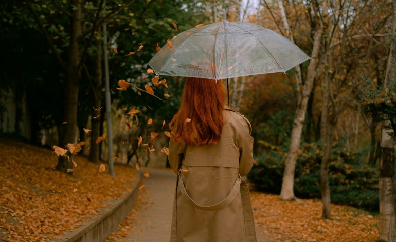 Тренды осени 2024: модная женская одежда, советы стилистов